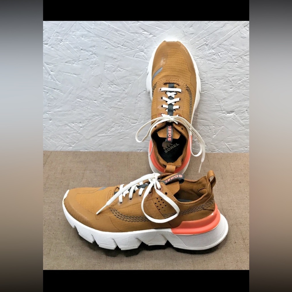 *Read Description Sorel Kinetic Rush Ripstop Women's 5 Sneakers Brown Suede Mesh
